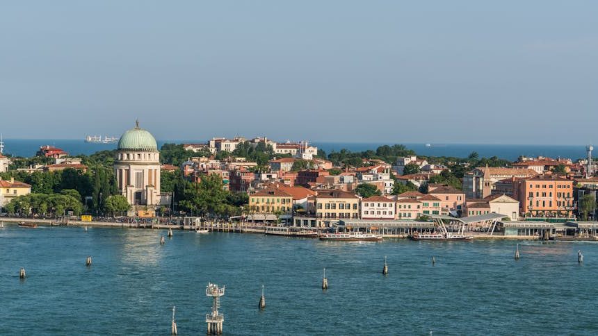 Best Hotels Venice 2025: Luxury Stays for Aesthetic and Wellness Seekers Best Hotels Venice 2025: Luxury Stays for Aesthetic and Wellness Seekers